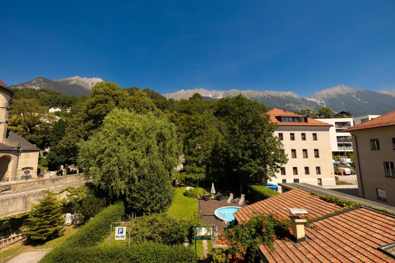Riedz Apartments Innsbruck- Zentrales Apartmenthaus Mit Gruener Oase Екстер'єр фото