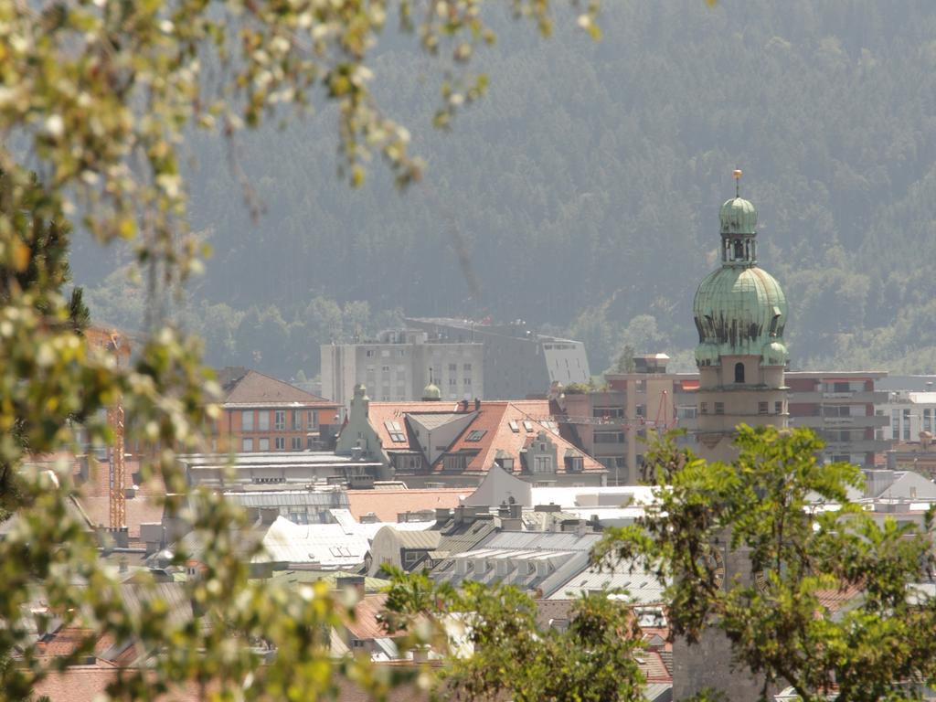 Riedz Apartments Innsbruck- Zentrales Apartmenthaus Mit Gruener Oase Екстер'єр фото
